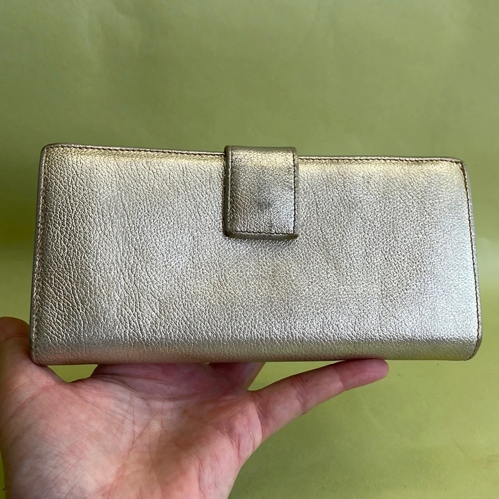 Large Vintage metallic gold Gucci pebbled leather wallet - Picture 7 of 12